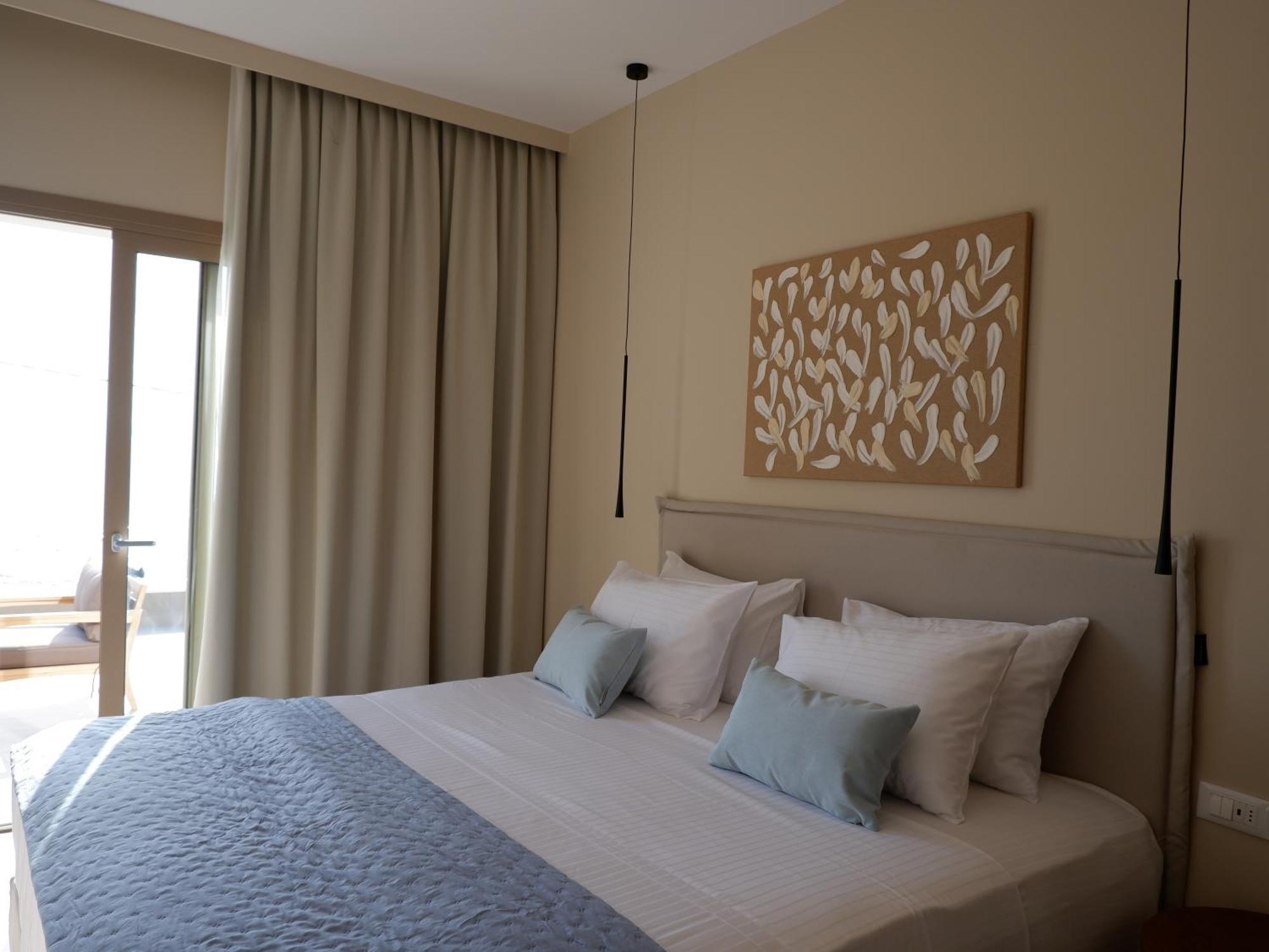Kaiser Luxury Suites Achílleion Dış mekan fotoğraf