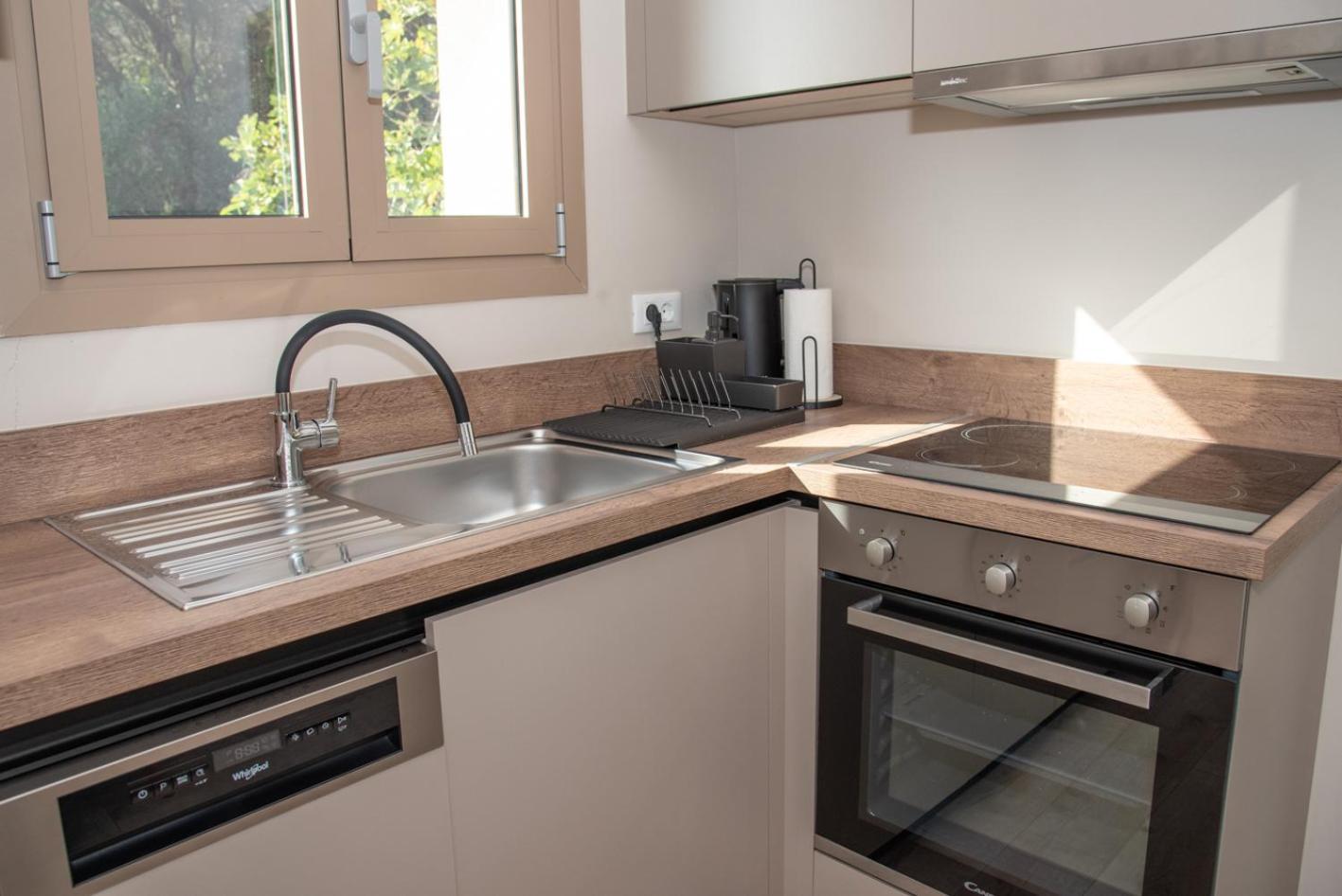 Kaiser Luxury Suites Achílleion Dış mekan fotoğraf