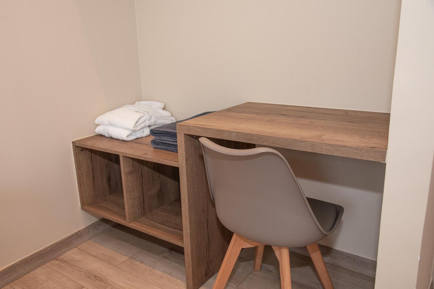 Kaiser Luxury Suites Achílleion Dış mekan fotoğraf